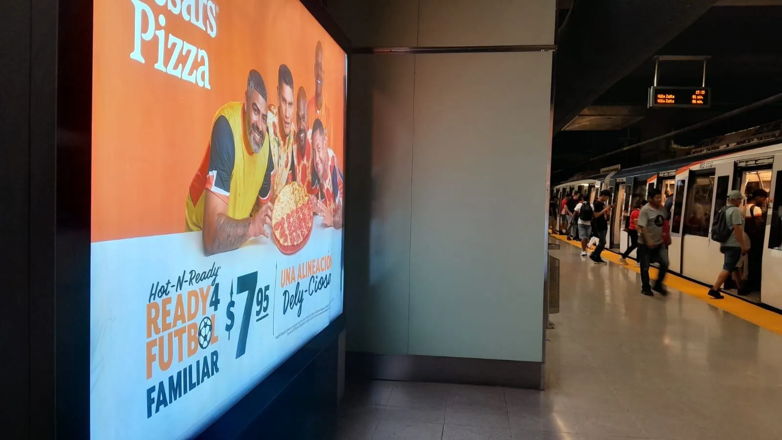 The Panama Metro collects about $5 million a year, with non-tariff income such as station and train advertising. Photo: Ylaritza Mojica